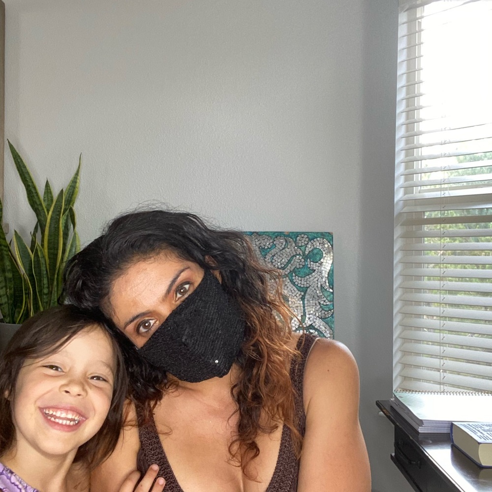 Black Sequin Mask - Picture 12 of 15